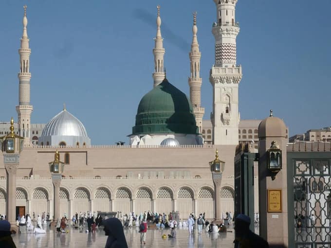 Huti napali Medinu u Saudijskoj Arabiji, oštećeno napajanje Poslanikove džamije