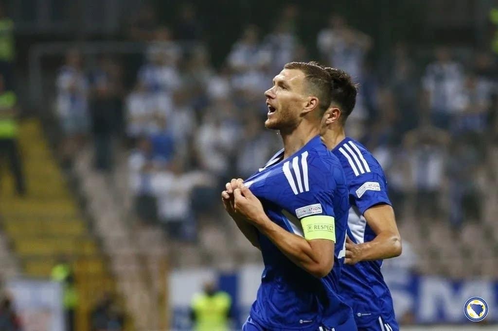 Džeko postigao dva gola na noći kada su Zmajeve počeli shvatati ozbiljno