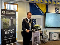 Derbi odao počast žrtvama genocida u Srebrenici